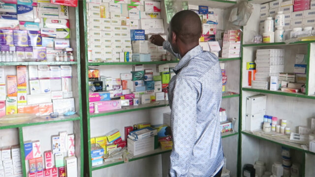 Liberia l’USAID accuse les pharmacies de vendre des médicaments volés