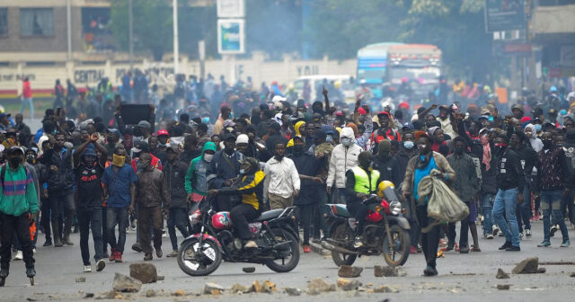 Kenya la police interdit les manifestations à Nairobi